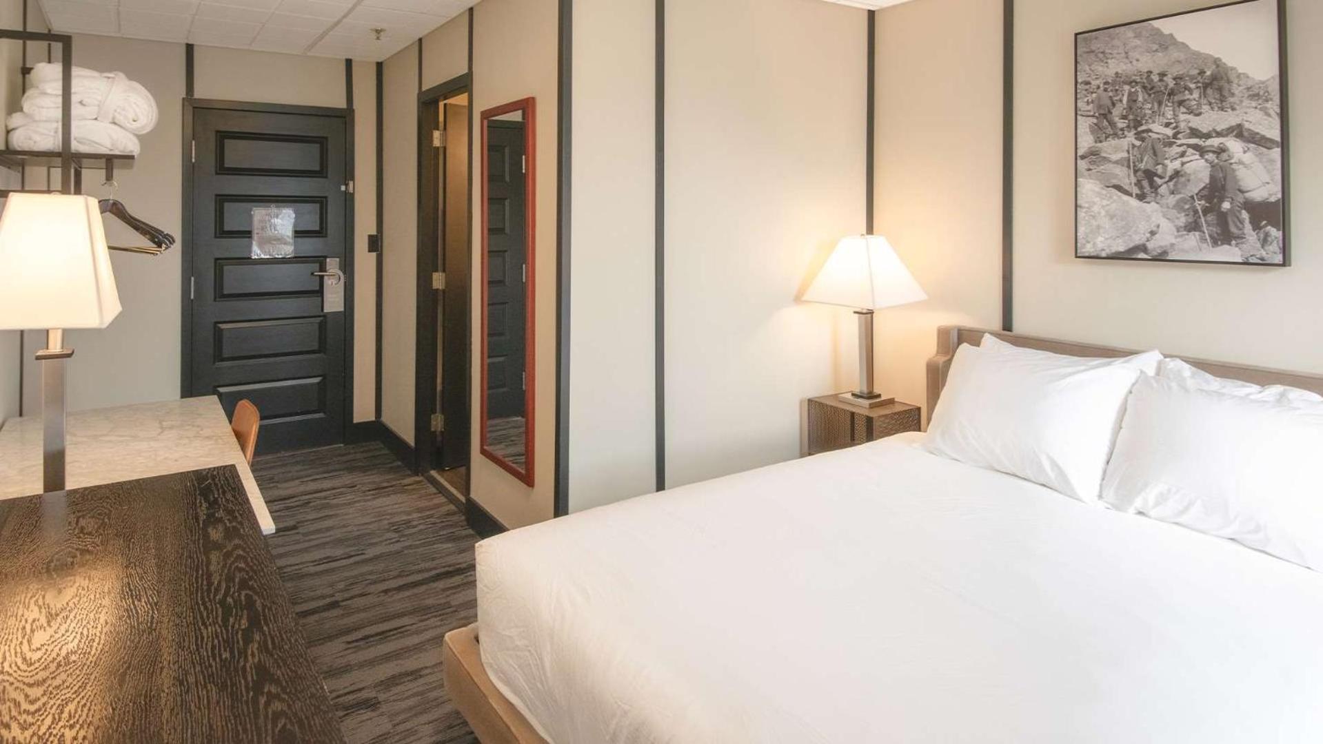 דוסון סיטי Midnight Sun, A Coast Hotel מראה חיצוני תמונה